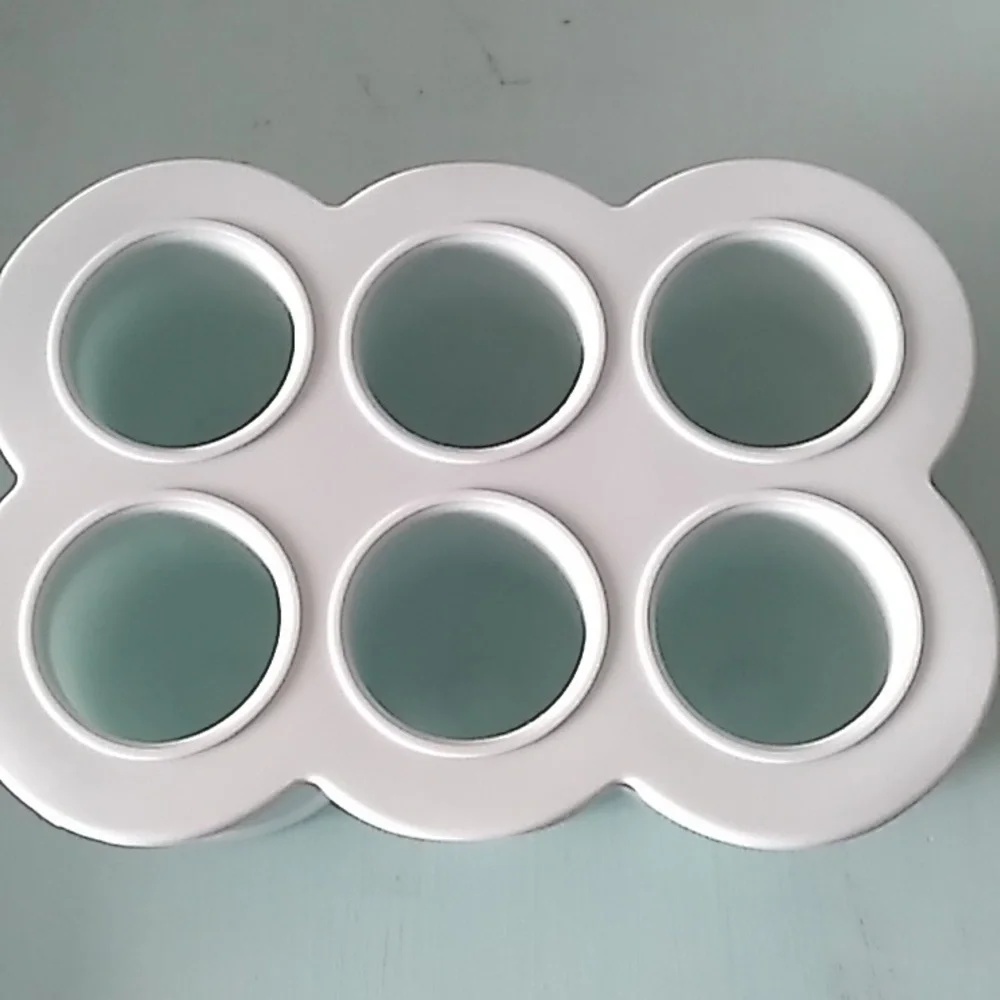 Nutribullet Baby Bullet Silicone Storage Cups & 1 plastic cup - Picture 3 of 7